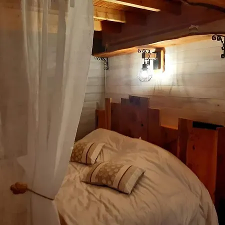 Tiny House *